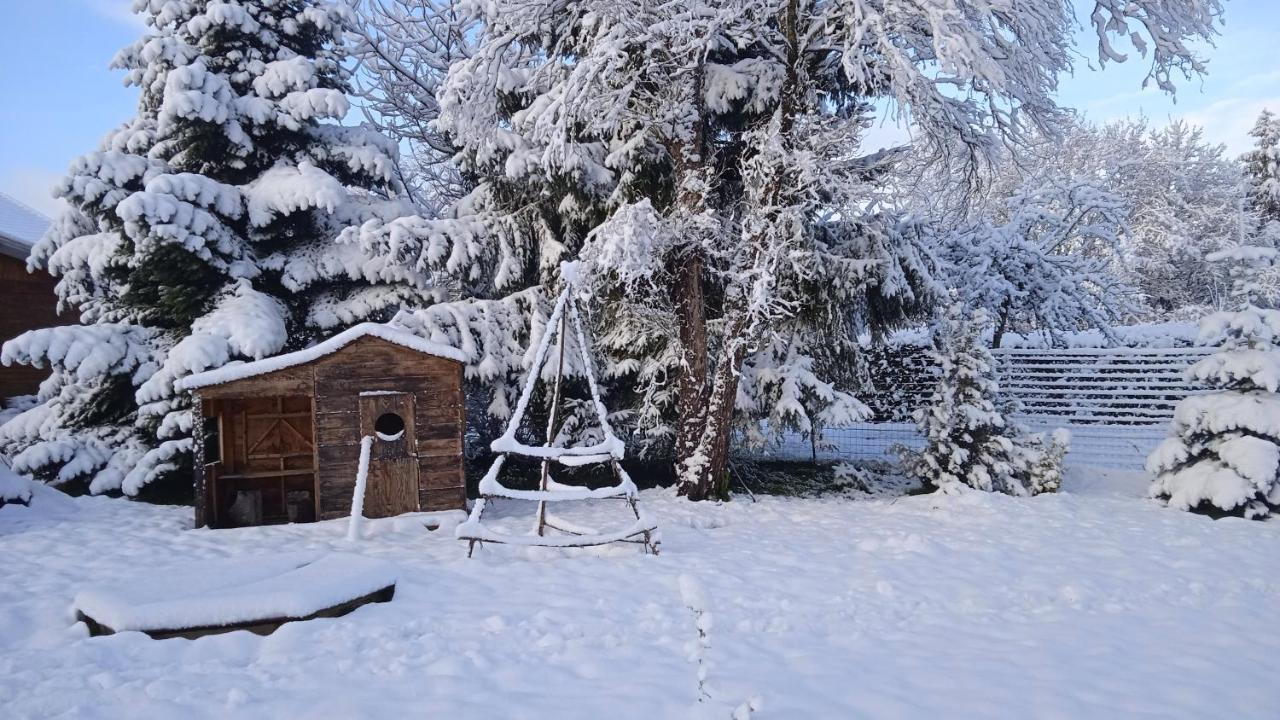 Les Jardins Des 3 Provinces- Gite Montcharvot Екстериор снимка