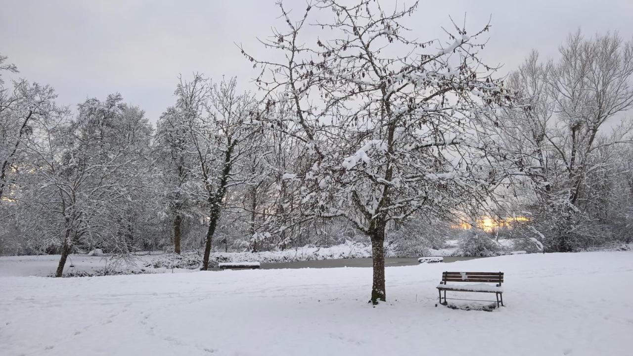 Les Jardins Des 3 Provinces- Gite Montcharvot Екстериор снимка